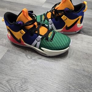 Nike LeBron Witness 7 basketball sneakers in the "Multicolor"